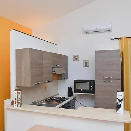 Welcomely - Alba Apartment