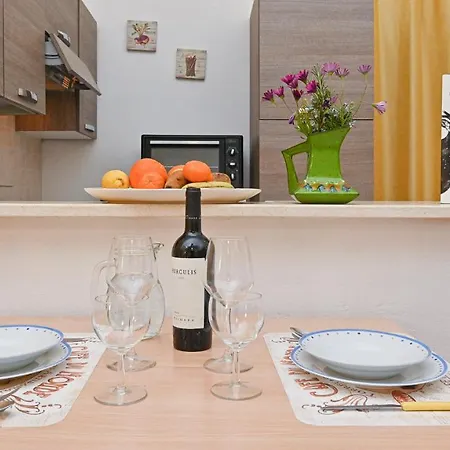 Welcomely - Alba Apartment
