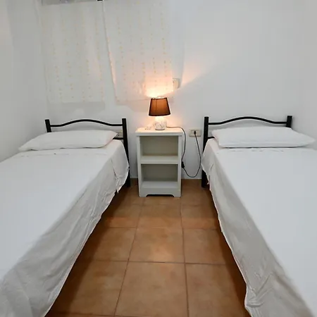 Welcomely - Alba Apartment