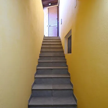 Welcomely - Alba Apartment